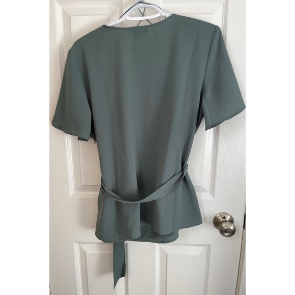 Le Chateau top size large - Picture 2 of 2